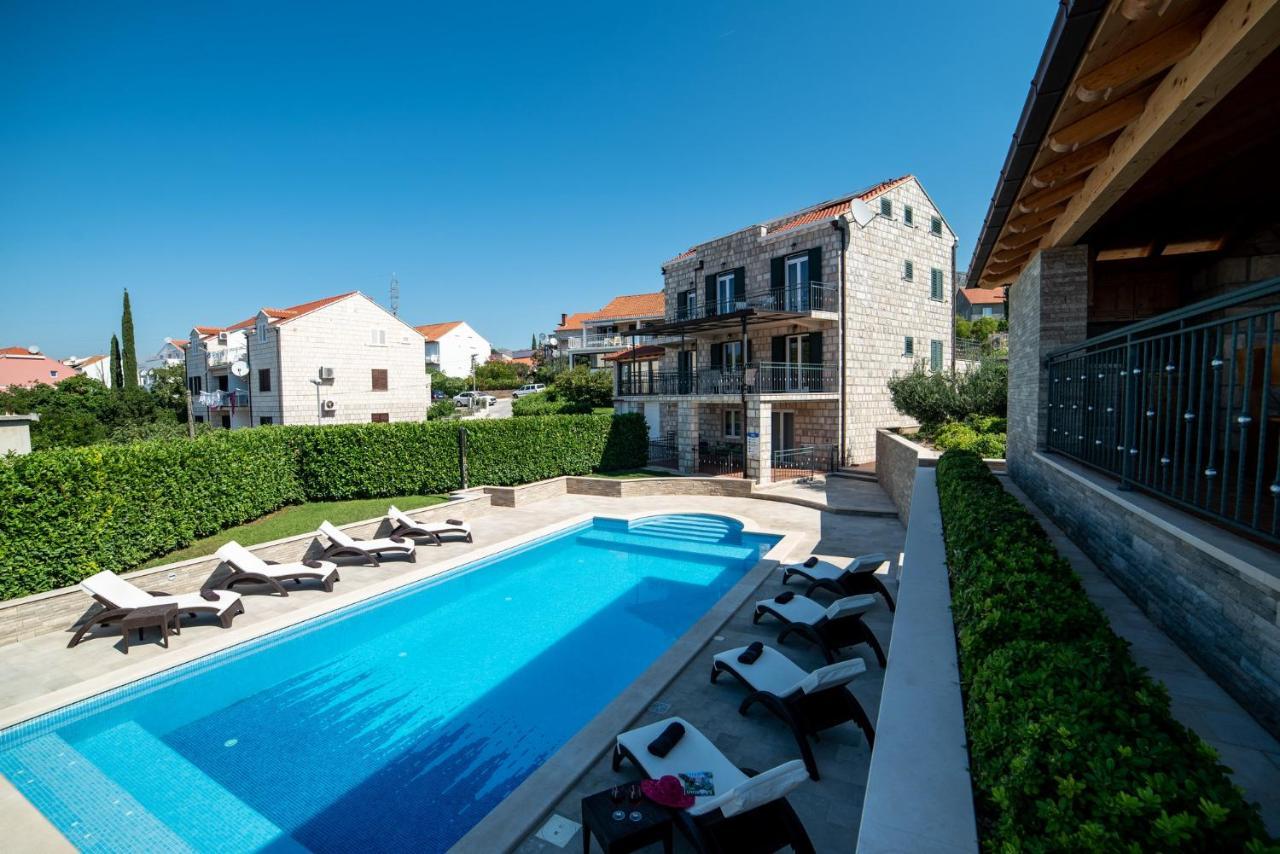 Apartments Sutalo 2 챠브타트 외부 사진