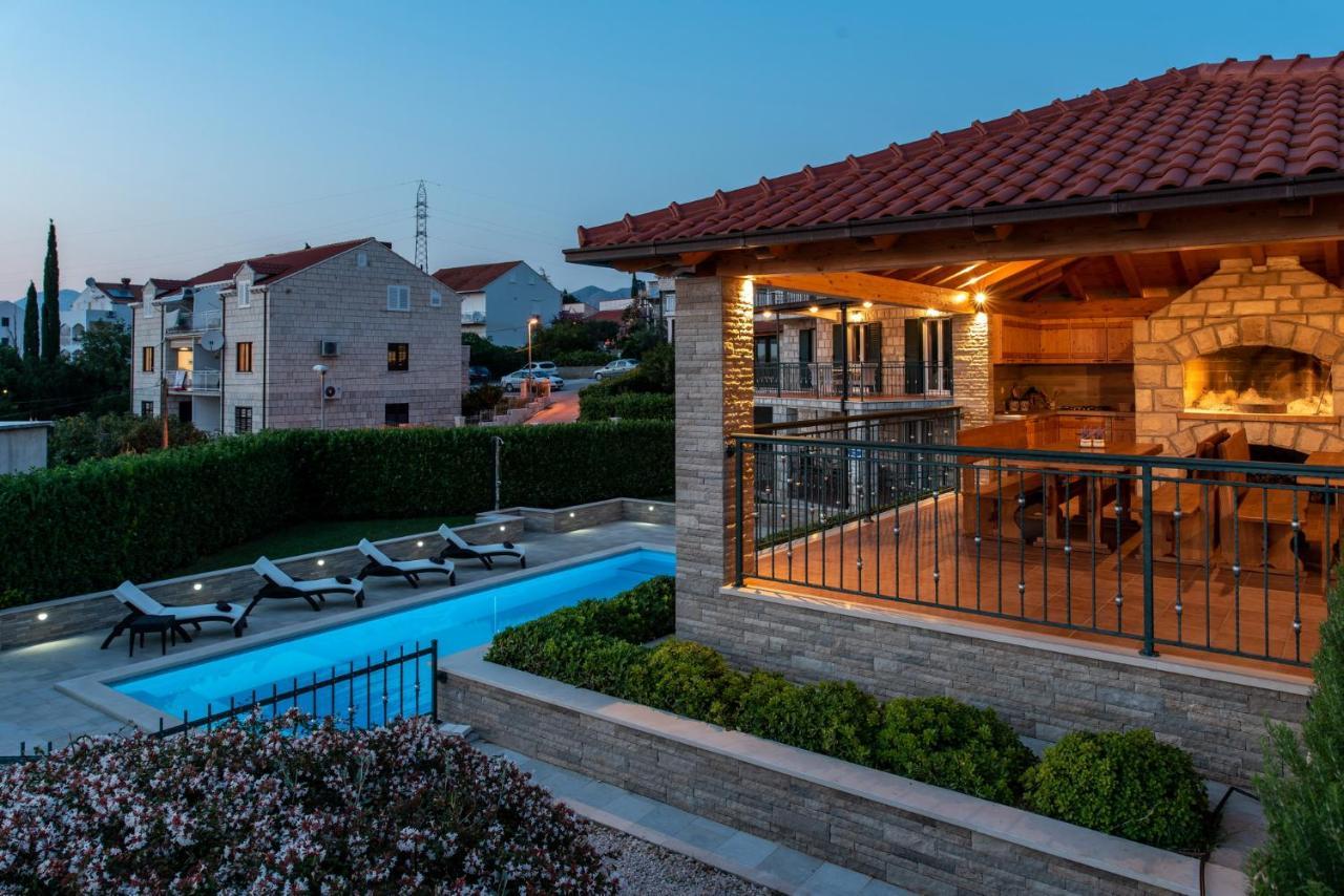 Apartments Sutalo 2 챠브타트 외부 사진